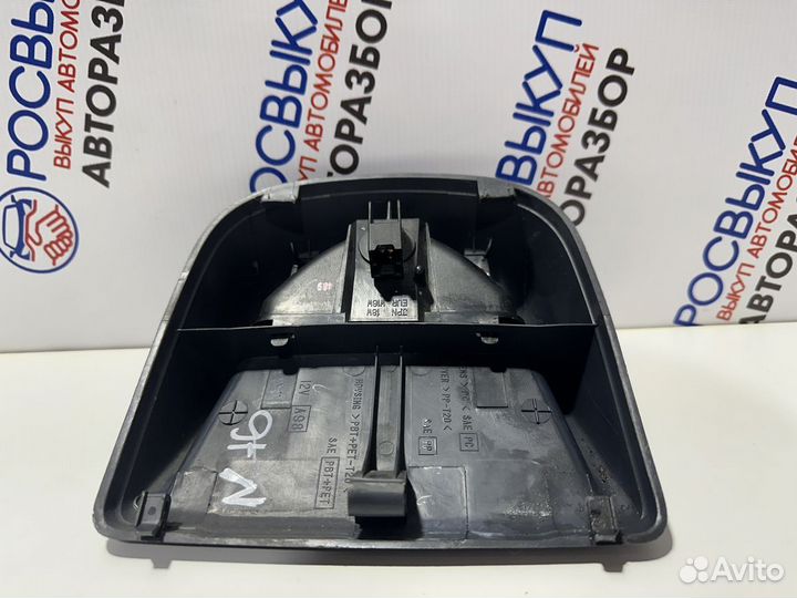 Стоп сигнал Nissan Almera (N16) II рестайлинг (200