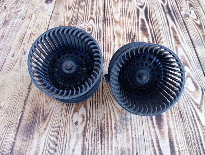 Мотор печки,вентилятор отопителя Пежо 308