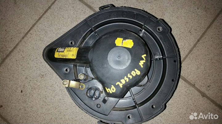 Моторчик печки VW Audi Passat B4