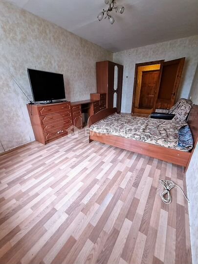 3-к. квартира, 87 м², 5/5 эт.