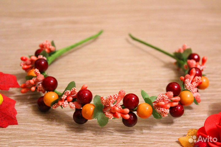 Ободок осенний из ягод, Рябина, Калина, Клубничка