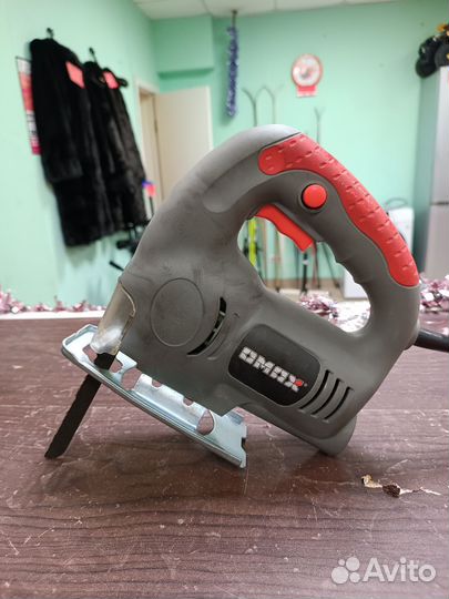 Электролобзик omax