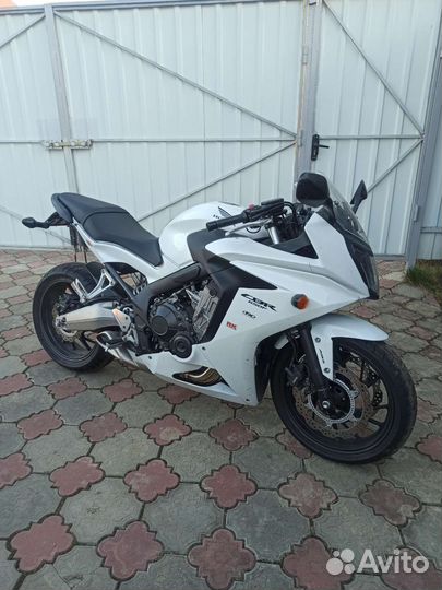Продаю Honda cbr650f