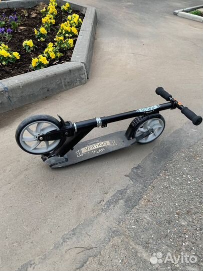Самокат vertigo milan black