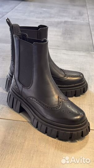 Ботинки женские