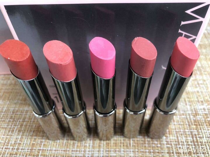 Помада Мери Кей