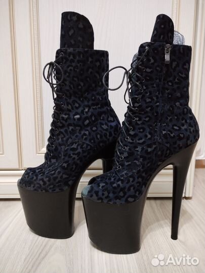 Стрипы ботильоны 38р Pride