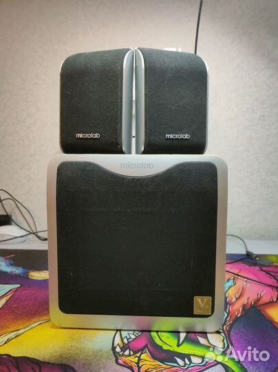 Сабвуфер и колонки microlab