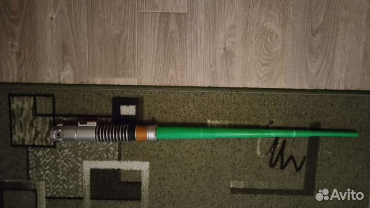 Игрушечный световой (лазерный) меч