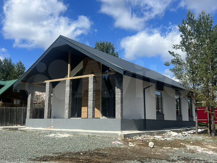 Коттедж 150 м² на участке 8 сот.