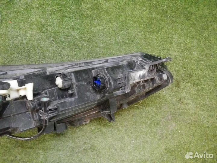 Фара левая Hyundai Sonata