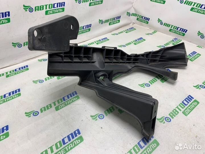 Кронштейн фары передний правый Bmw X3 E83