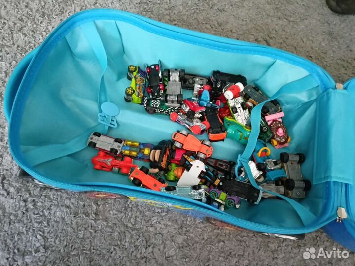 Чемодан дорожный детский