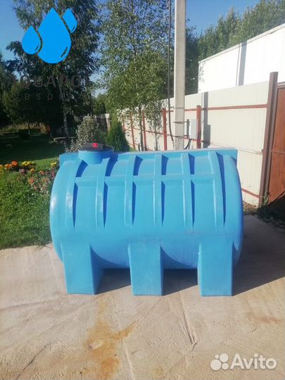 Цистерна 3 тонн Пластмасса Литая гарантия