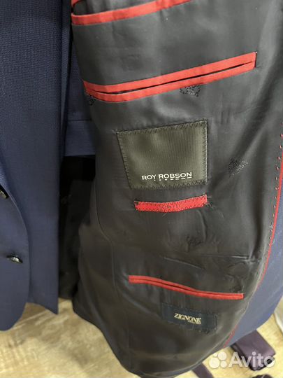 Roy robson костюм