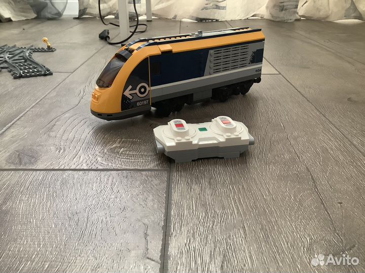 Lego city поезд 60197