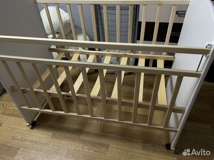 Кроватка для новорожденных новая