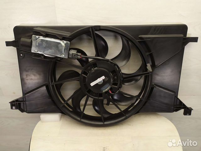 Вентилятор охлаждения Ford Focus 2 1,4-1,6
