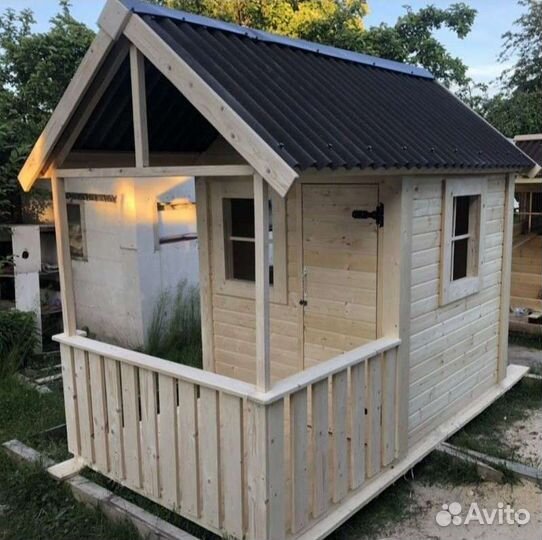 Домик из дерева для детей
