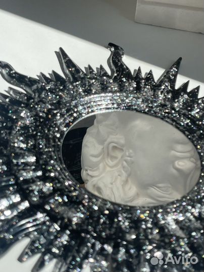 Предметы интерьера зеркало в раме