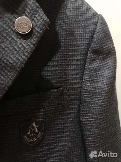 Пиджак. Акула и Van Cliff. 128 рост