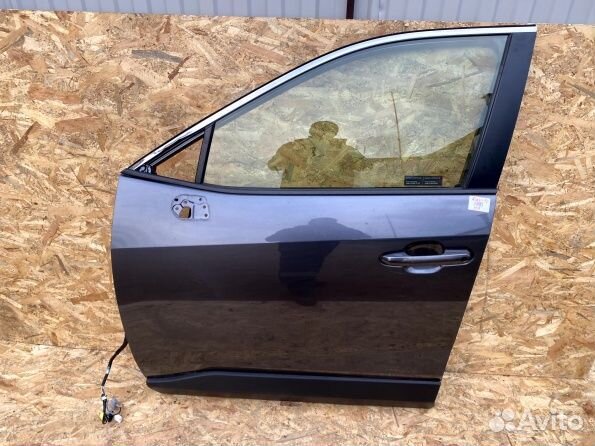 Передняя левая дверь Toyota RAV4 XA50