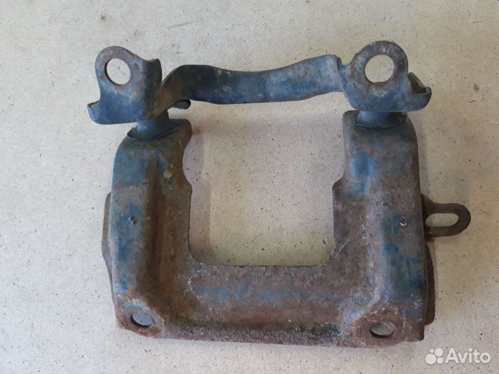 Кронштейн двигателя Toyota Crown S170 1JZ