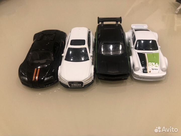 Машинки hot wheels