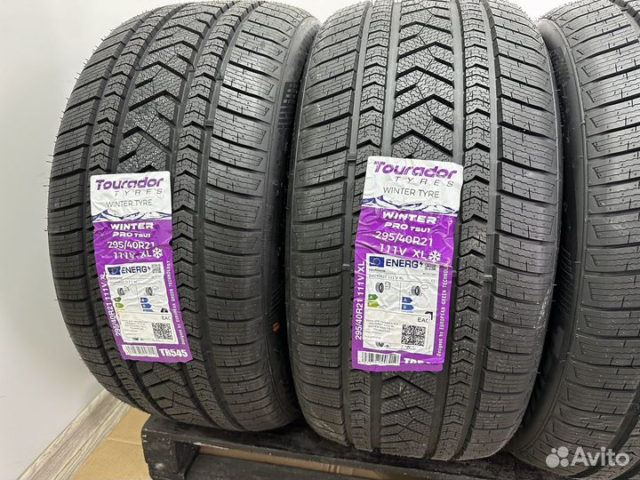 Tourador Winter Pro TSU1 295/40 R21 110S