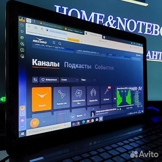 Ноутбук I5 RAM 8GB SSD256HDD1000GB