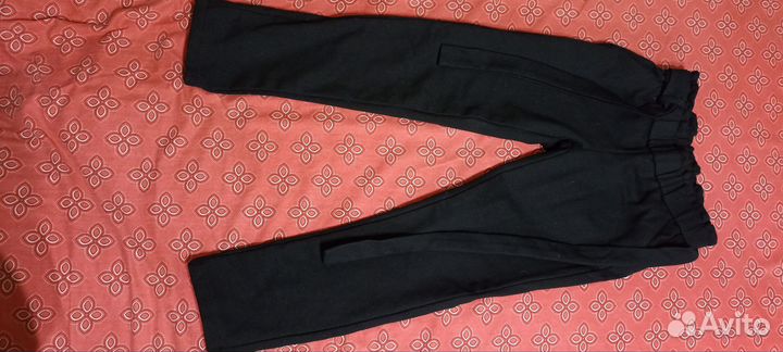 Продам плотные флисовые брючки на девочку. Новые