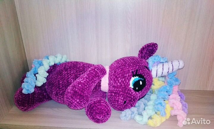 Единорог вязаный ручной работы