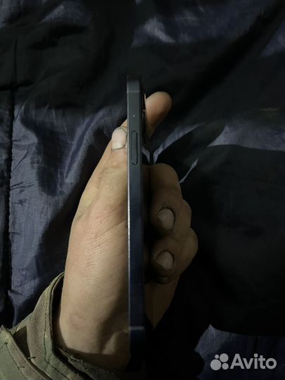 iPhone 12, 64 ГБ