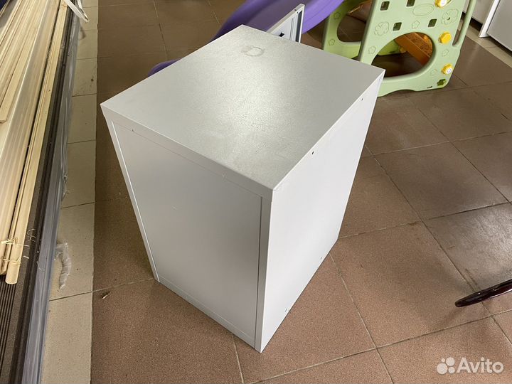 Шкаф металлический