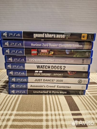 Sony PS4 slim 1 tb, 2 dualshok 4, 9 игр