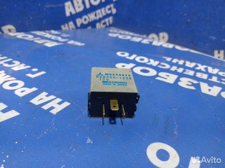 Реле Mitsubishi Pajero 2 внедорожник 4M40 1998