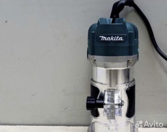 Фрезер Makita 3709 (кромочный ручной)