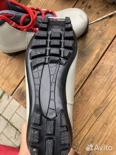 Лыжные ботинки 38