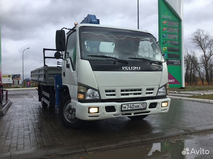 Isuzu NQR75 с КМУ, 2009