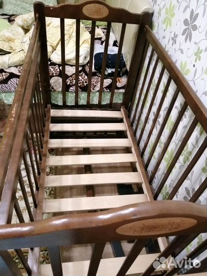 Кроватка с матрасом