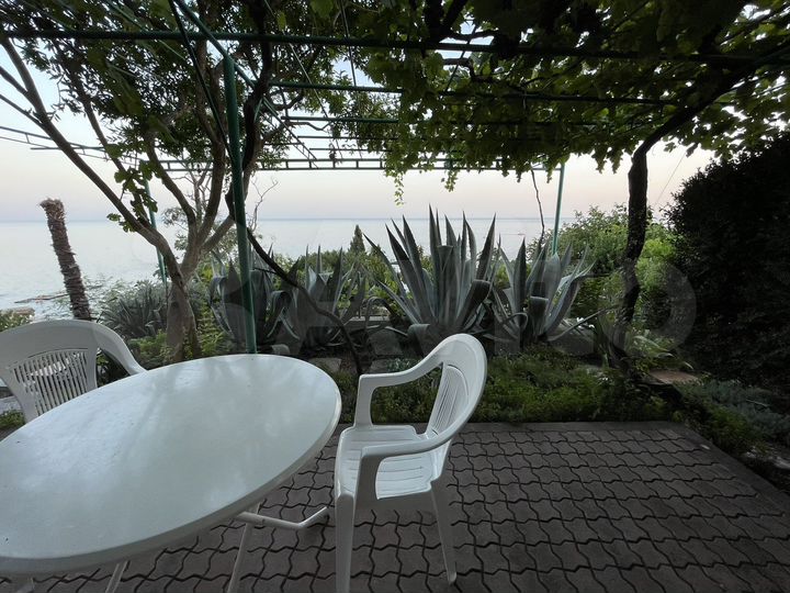 Дом 100 м² на участке 2 сот.