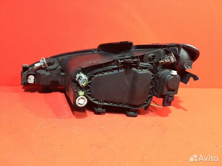 Фара для Peugeot 206 KFU (ET3J4) 1.4L 1360 (Б/У)