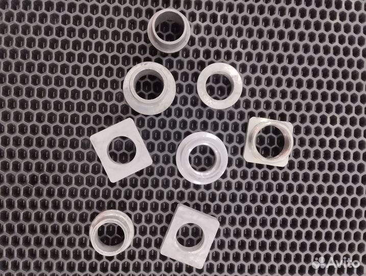 Kawasaki zx7r,ZX1100,ZZ-R1100 втулки колесных осей