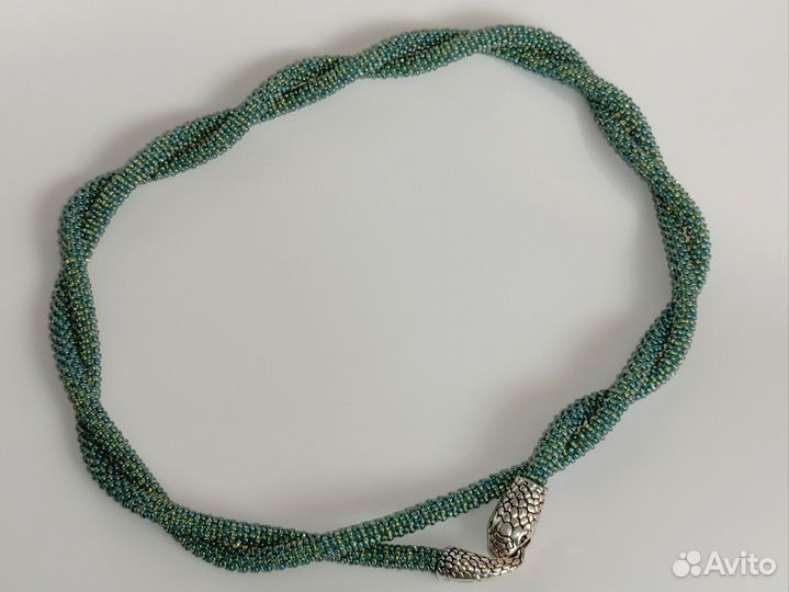Колье жгут из бисера