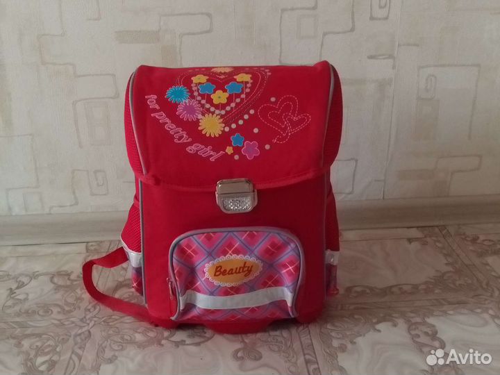 Рюкзак школьный для девочки новый