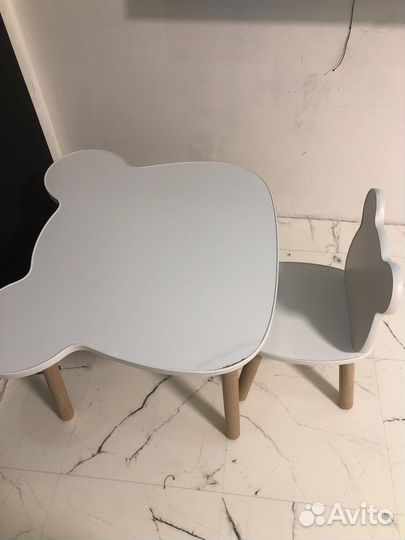 Детский стол и стул