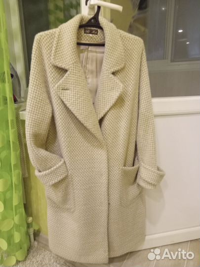 Пальто женское демисезонное 46 шерсть