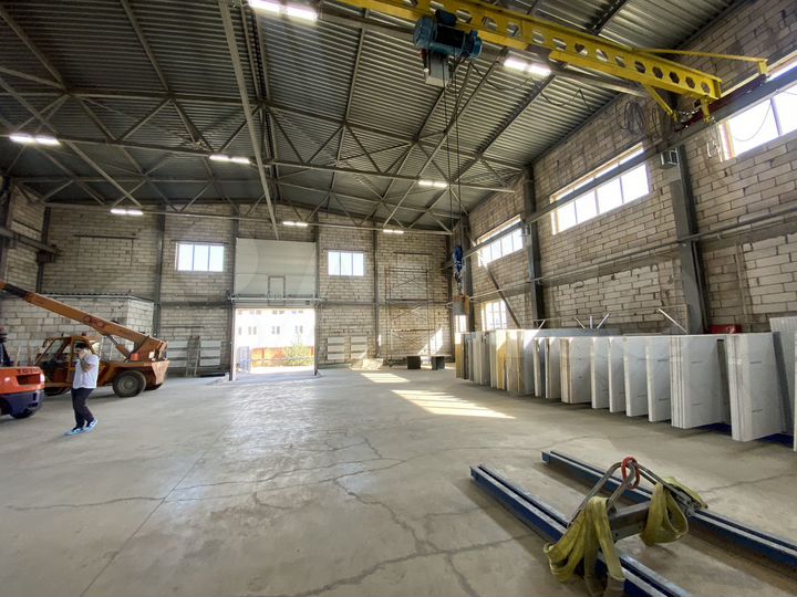 Склад, 1300 м²