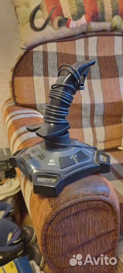 Джойстик logitech