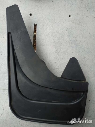 Брызговики универсальные (комплект)